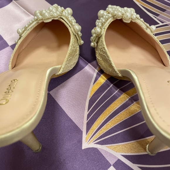 Queenia Faux Pearl Heels - Picture 5 of 6